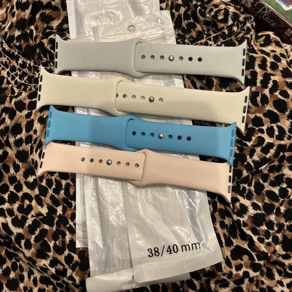 Unbranded Apple Watch Bands Set 4 Sport Silicone Multi 38/40mm Modern Tech Trend